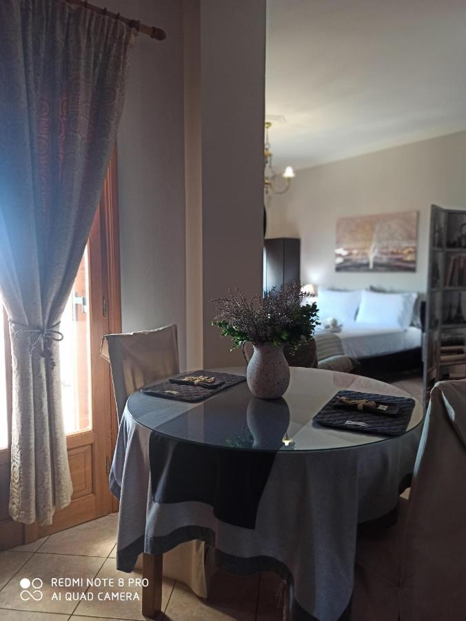 Athena'S Luxury Place Agria Luaran gambar